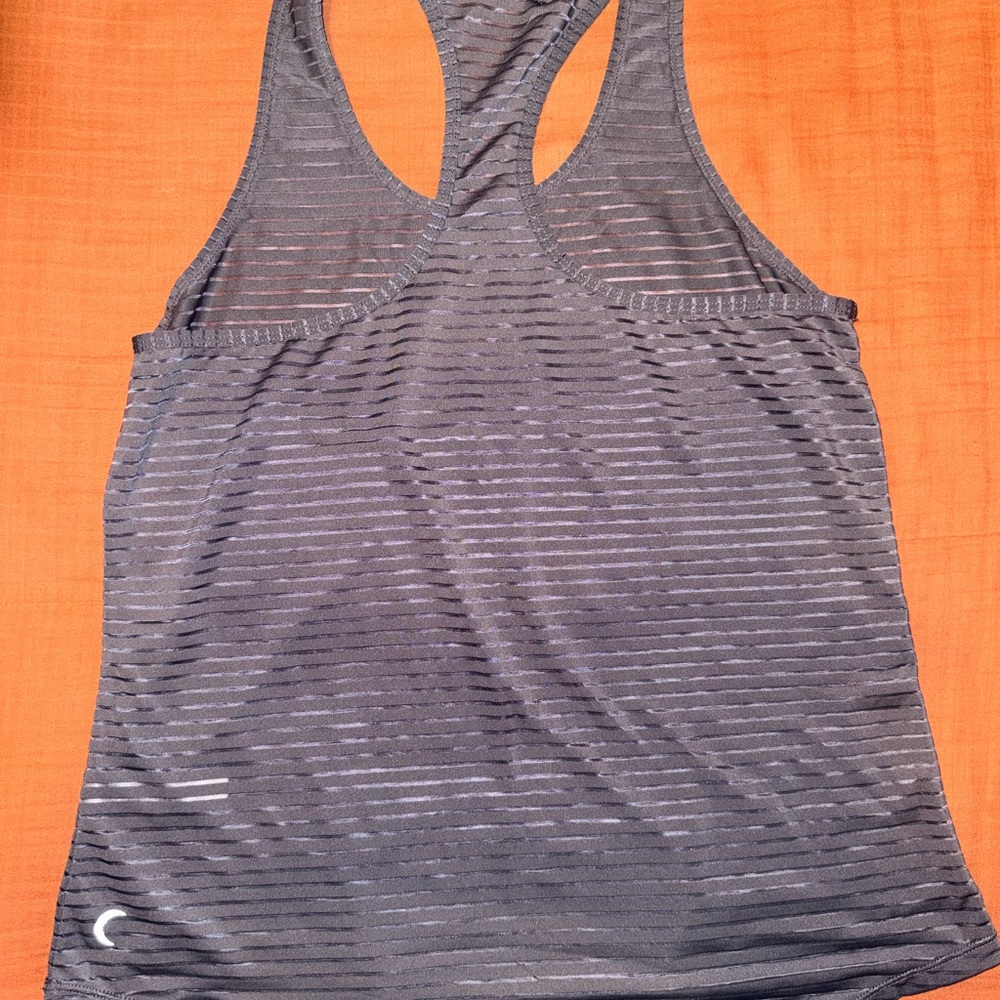 ZYIA Active tank